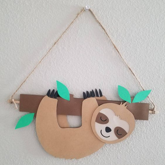 Hanging sloth craft