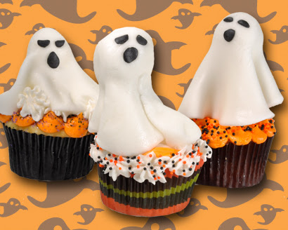 Fondant Ghostly Cupcakes