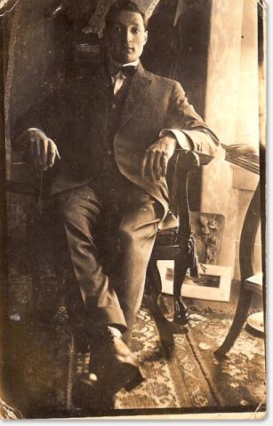 A sepia toned photo of Luigi Del Bianco.