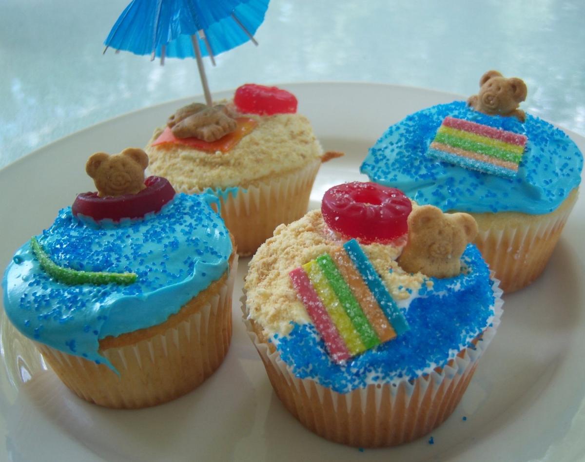 Day at the Beach Cupcakes